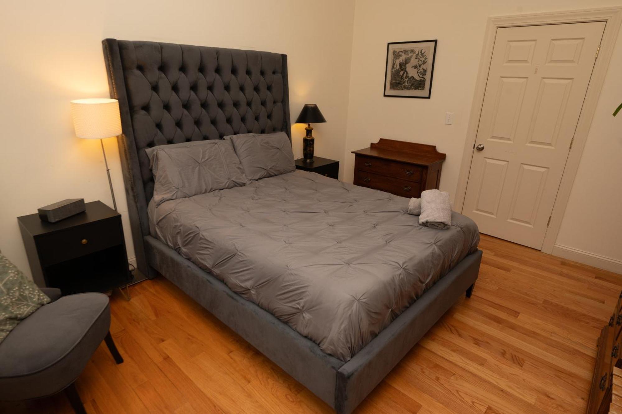 2 Bedroom Boston Condo In Jamaica Plain With Parking Екстер'єр фото