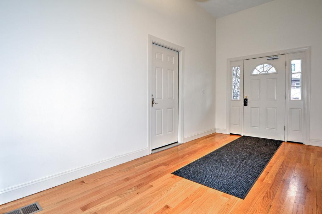 2 Bedroom Boston Condo In Jamaica Plain With Parking Екстер'єр фото